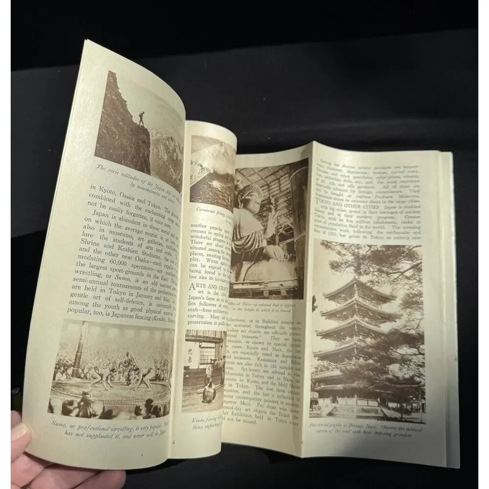 JAPAN international promotional travel guide commentary in English -TO15